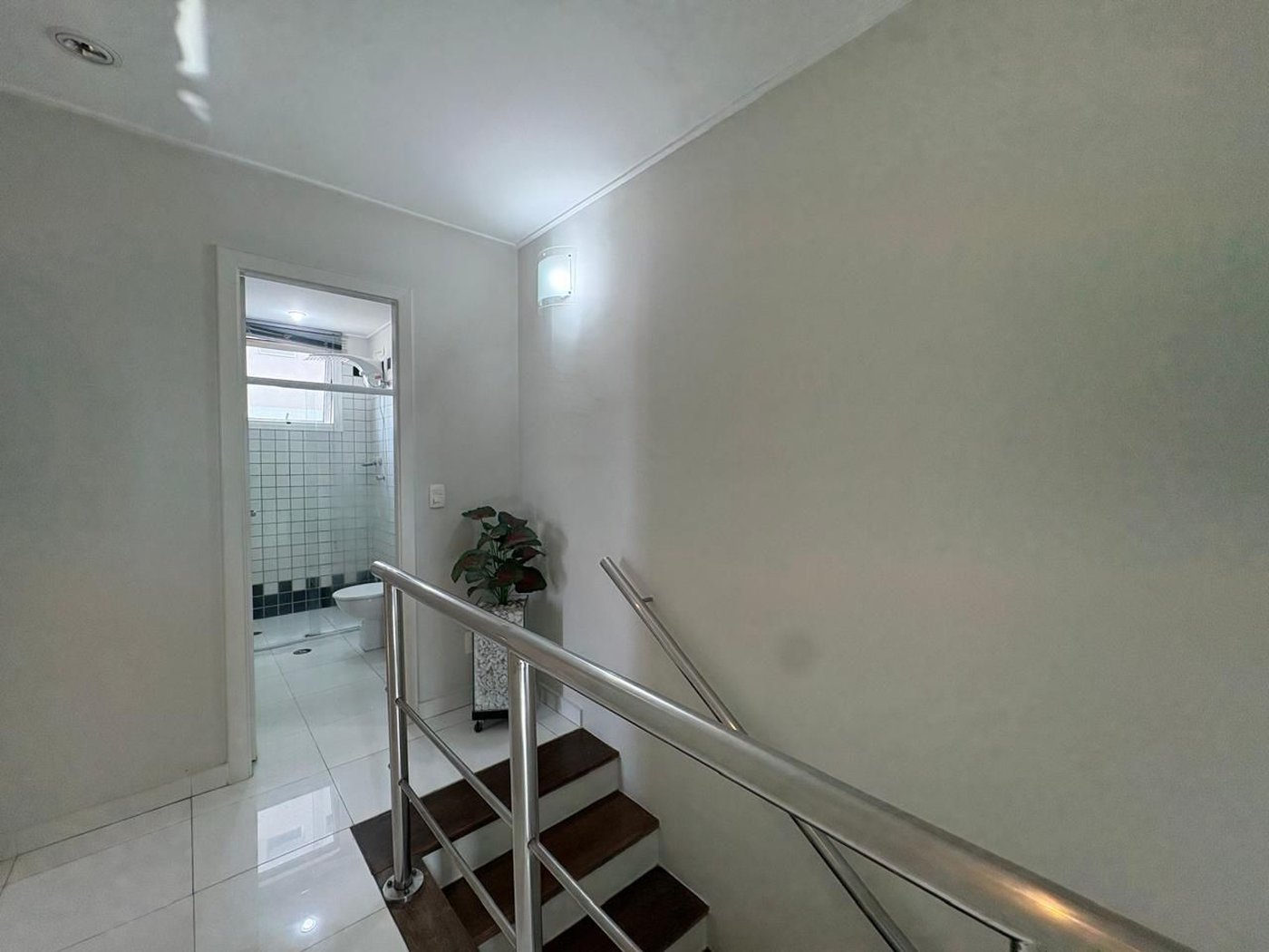 Apartamento com 2 dormitórios à venda, 78 m² por R$ 640.000,00 - Gonzaga - Santos/SP