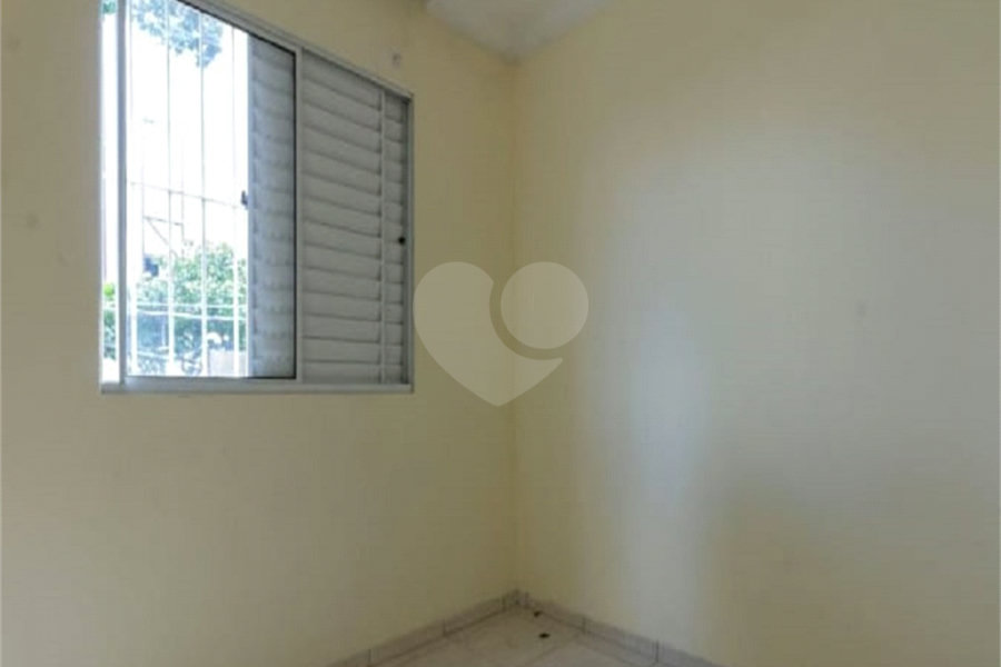 Casa para alugar com 2 quartos, sendo 1 suíte,  no condomínio Nova Carioba, São Paulo - SP