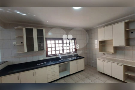 Casa à venda com 3 quartos, sendo 1 suíte, no condomínio Eldourado, São José dos Campos - SP