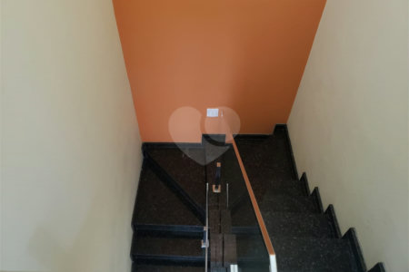 Casa à venda com 6 quartos, sendo 3 suítes, em Alto Ipiranga, Mogi das Cruzes, SP