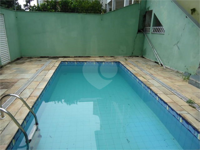 Sobrado à venda com 2 suítes em Tremembé, São Paulo, SP