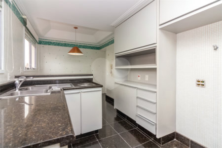 Apartamento à venda com 3 suítes em Alto da Boa Vista, São Paulo, SP