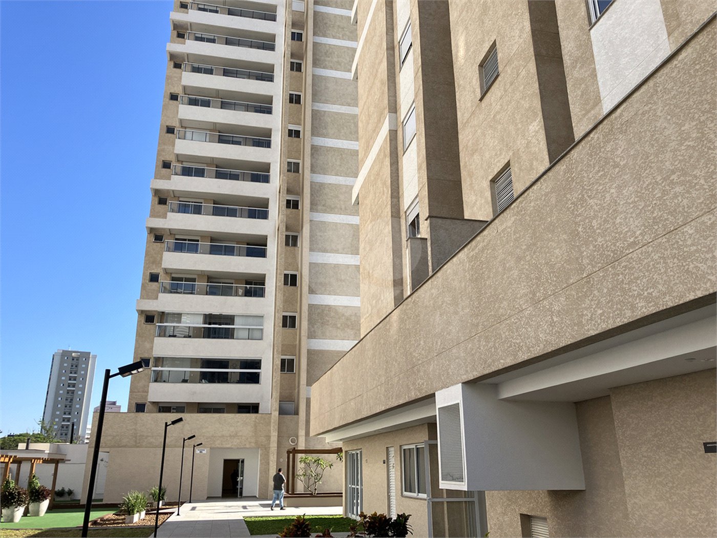 Apartamento à venda com 3 quartos, sendo 1 suíte,  em Parque Campolim, Sorocaba, SP