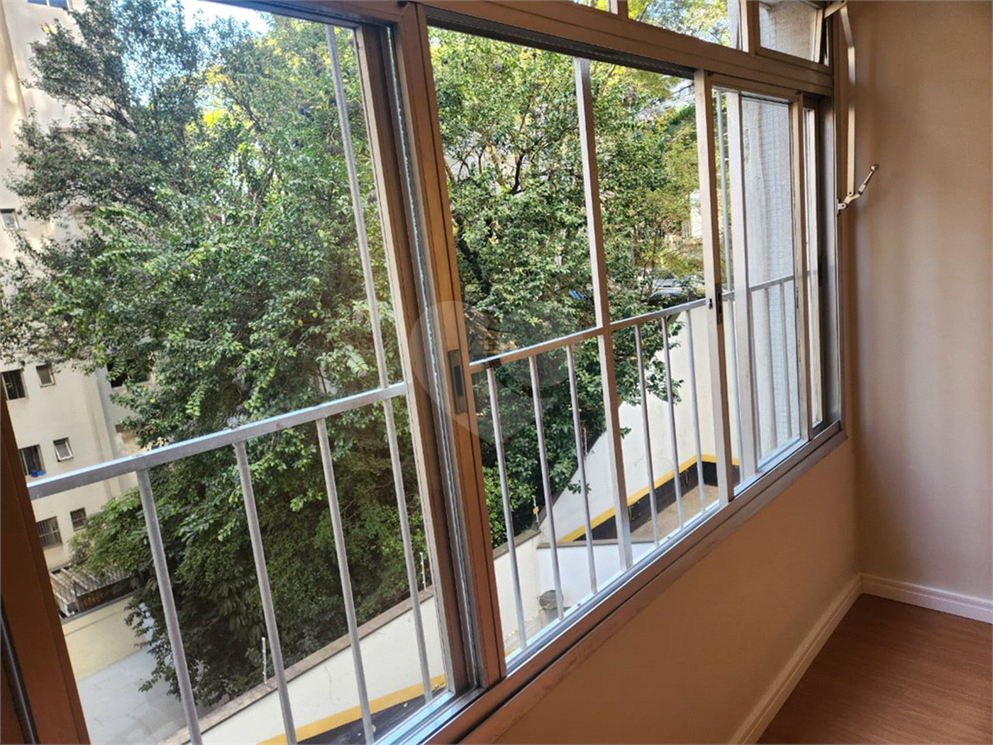 Apartamento à venda com 4 quartos, sendo 1 suíte,  em Pinheiros, São Paulo, SP