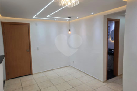 Apartamento à venda com 2 quartos em Santa Cruz, Rio de Janeiro, RJ