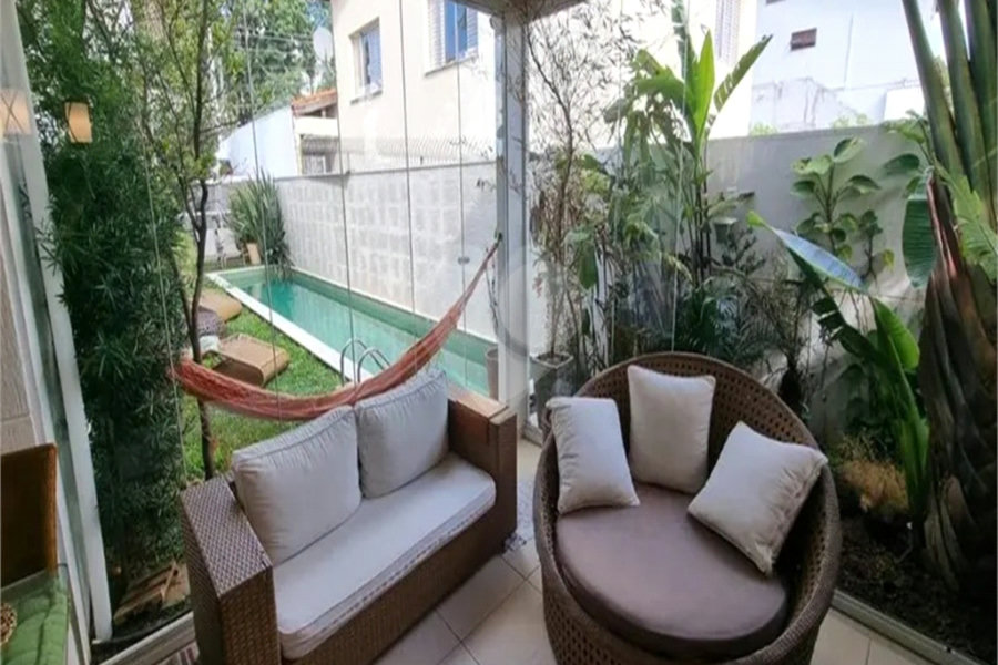 Sobrado à venda com 2 suítes em Jardim Virginia Bianca, São Paulo, SP