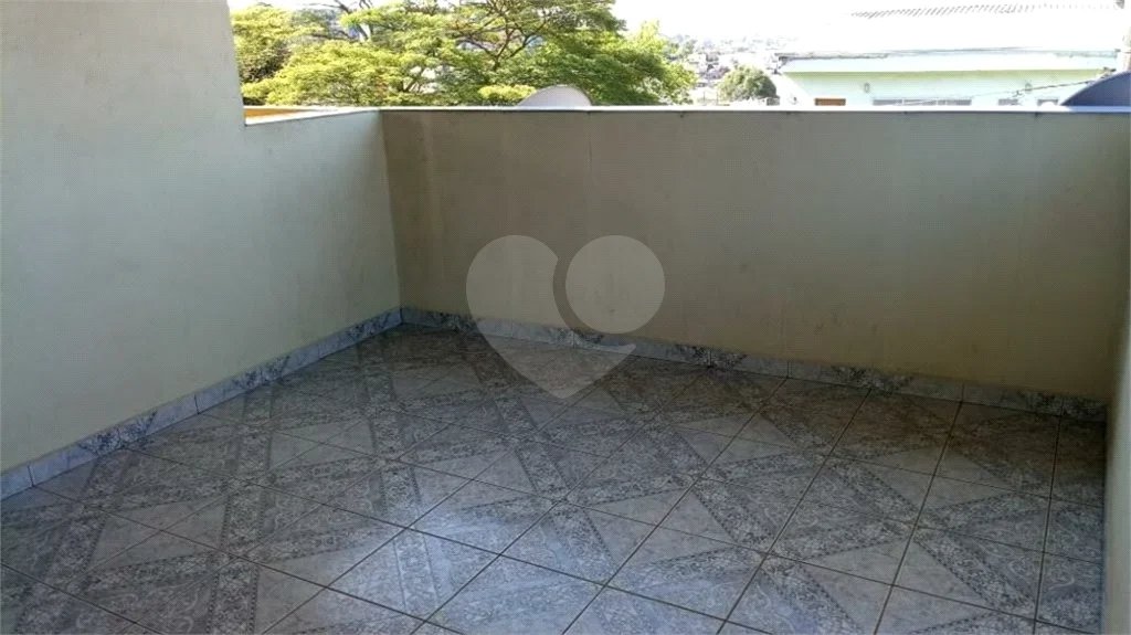 Sobrado com 212m² , 3 dormitórios , 2 vagas , à venda em Santo André.