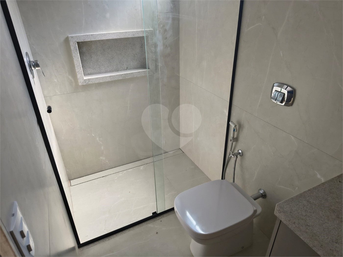 Casa à venda com 3 suítes no condomínio Valencia Gracia, Ribeirão Preto - SP