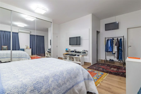 Casa à venda com 7 quartos, sendo 5 suítes, em Morumbi, São Paulo, SP