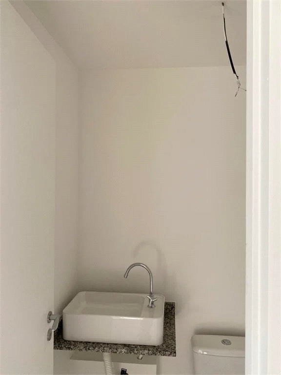 Apartamento à venda com 3 suítes em Jardim Caboré, São Paulo, SP