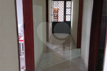 Casa à venda com 4 quartos, sendo 1 suíte,  no Centro, Salesópolis, SP