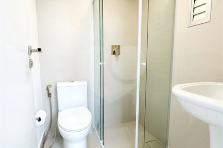 Apartamento à venda com 4 suítes em Vila Cordeiro, São Paulo, SP