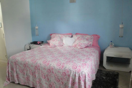 Sobrado à venda com 5 quartos, sendo 3 suítes, em Vila Bonilha, São Paulo, SP