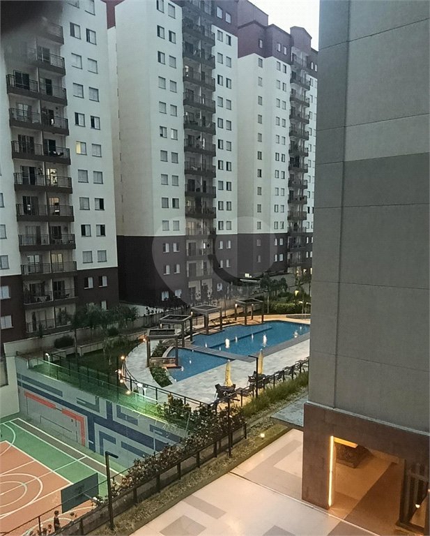 Apartamento à venda com 3 quartos, sendo 1 suíte, em Jardim Flor da Montanha, Guarulhos, SP