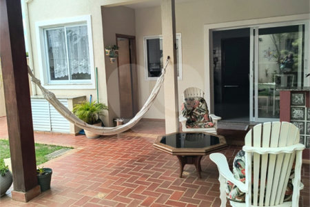 Casa à venda com 3 quartos, sendo 1 suíte,  no condomínio Residencial Grape Village, Vinhedo - SP