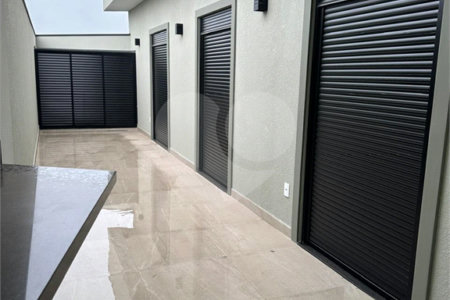 Casa à venda com 3 quartos, sendo 1 suíte, no condomínio Vila Rica, Indaiatuba - SP