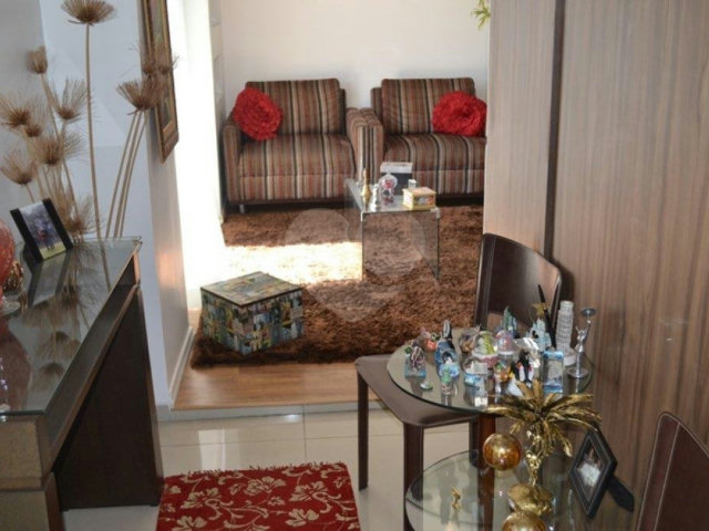 Sobrado à venda com 3 quartos, sendo 1 suíte,  em Tremembé, São Paulo, SP