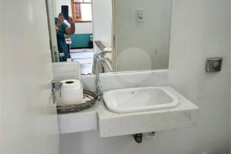 Casa à venda com 4 quartos, sendo 2 suítes, em Planalto Paulista, São Paulo, SP