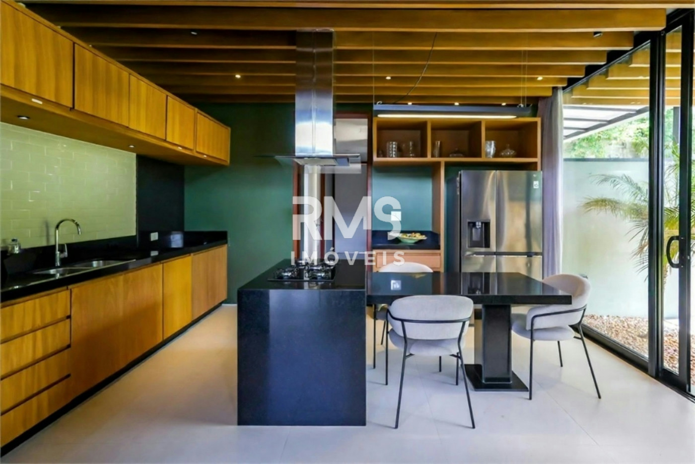 Casa à venda com 5 suítes no condomínio Plaza Athenee, Itu - SP