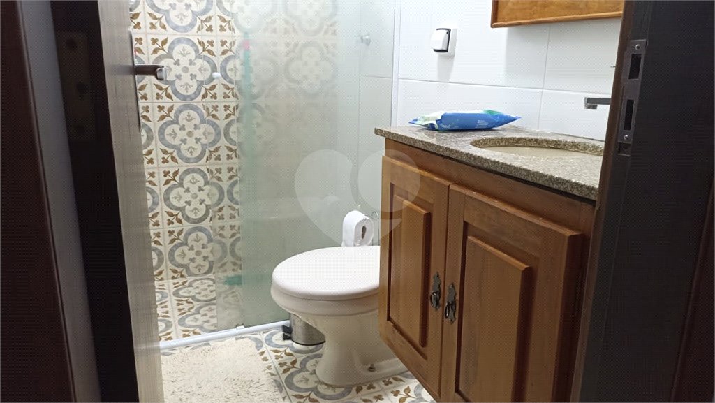 Sobrado à venda com 3 quartos, sendo 1 suíte, em Parque São George, Cotia, SP