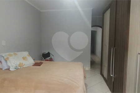 Casa à venda com 4 quartos, sendo 3 suítes, em Jardim Vila Galvão, Guarulhos, SP