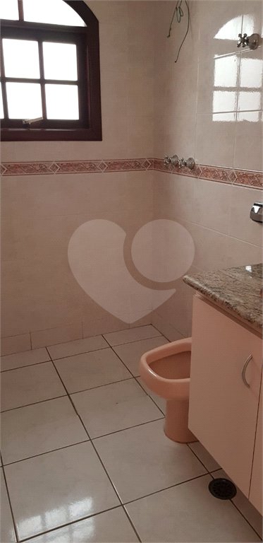 Sobrado à venda com 4 quartos, sendo 1 suíte,  em Olímpico, São Caetano do Sul, SP