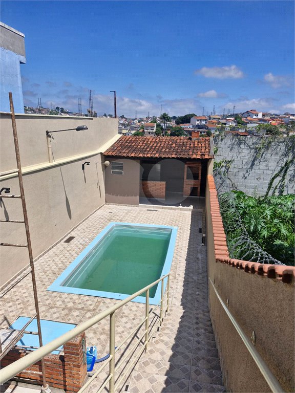 Sobrado à venda com 3 quartos em Alto da Boa Vista, Mogi das Cruzes, SP