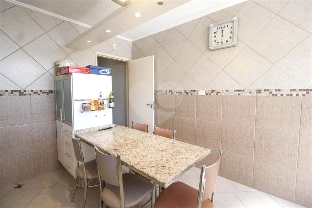 Sobrado à venda com 3 quartos, sendo 1 suíte, em Parada Inglesa, São Paulo, SP