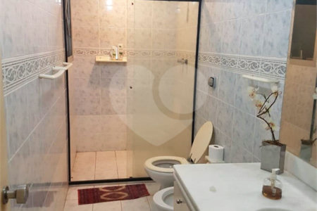 Apartamento à venda com 4 quartos, sendo 1 suíte,  em Vila Monte Alegre, São Paulo, SP