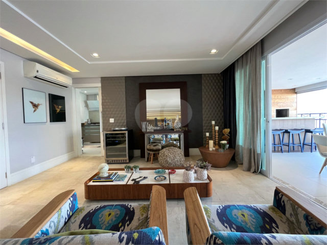 Apartamento à venda com 3 suítes em Santa Teresinha, São Paulo, SP