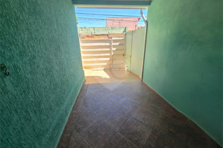 Casa à venda com 5 quartos, sendo 1 suíte,  em Vila Santana, Itapetininga, SP