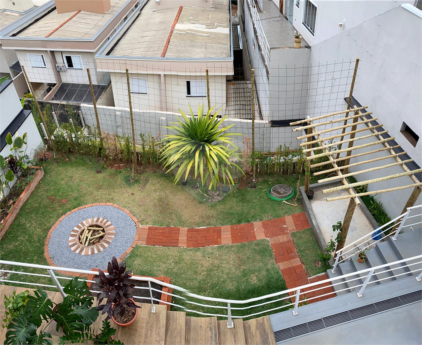 Sobrado à venda com 3 quartos, sendo 1 suíte, em Jardim do Lago, Atibaia, SP