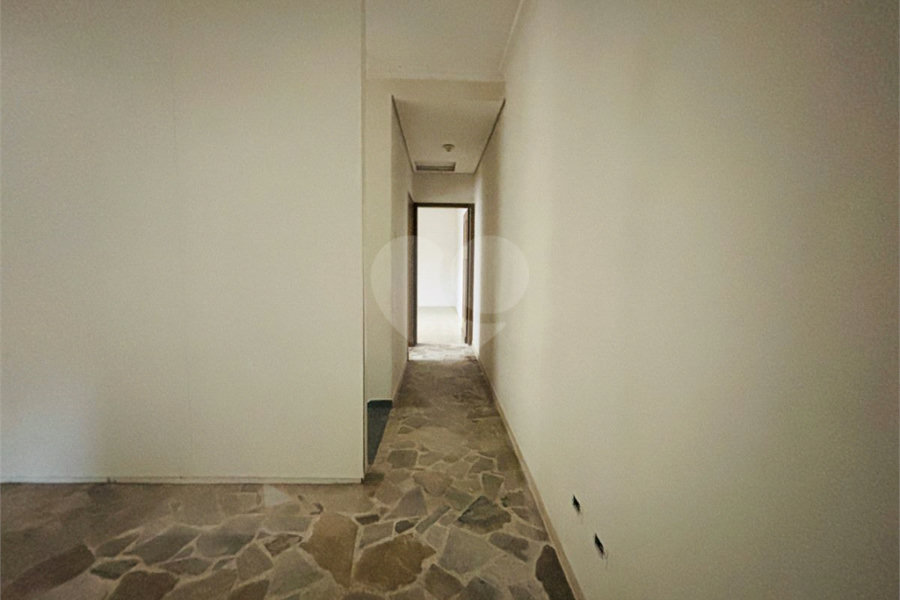 Sobrado à venda com 3 quartos, sendo 1 suíte, em Vila Romana, São Paulo, SP