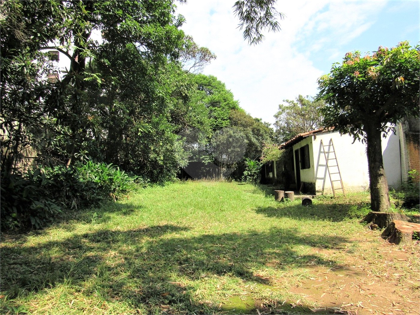Terreno à venda com 1 quarto, sendo 3 suítes, em Granja Julieta, São Paulo, SP