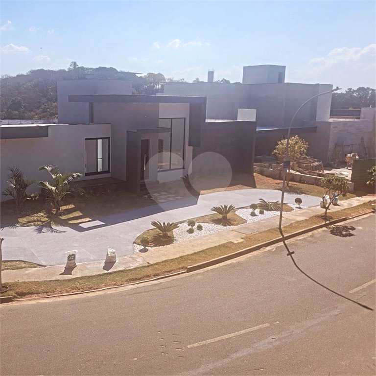Casa à venda com 4 suítes no condomínio Itapora, Atibaia - SP