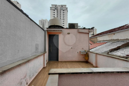 Sobrado à venda com 3 quartos, sendo 1 suíte, em Vila Romana, São Paulo, SP