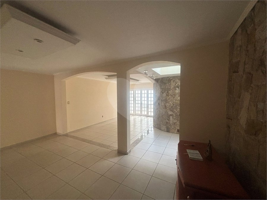 Casa à venda com 3 quartos, sendo 1 suíte, em Vila Boaventura, Jundiaí, SP