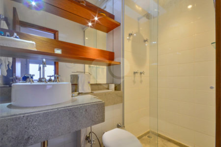 Casa à venda com 5 quartos, sendo 4 suítes, no condomínio Espaço Mobile - Real Parque, São Paulo - SP