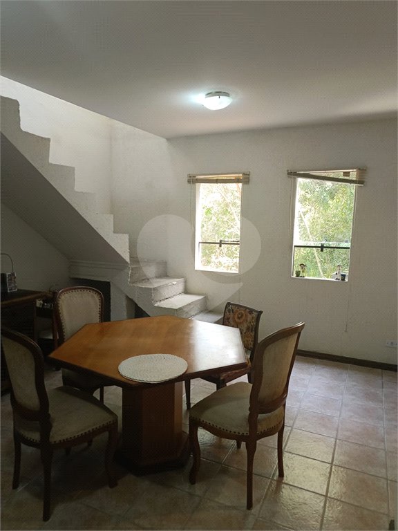 Casa à venda com 4 quartos, sendo 2 suítes, no condomínio Residencial Parque Cerros Verdes, Mairiporã - SP
