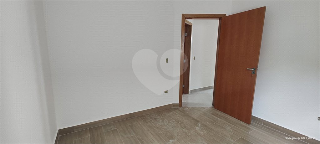 Casa Térrea à venda com 3 quartos, sendo 1 suíte,  em Nova Cerejeira, Atibaia, SP