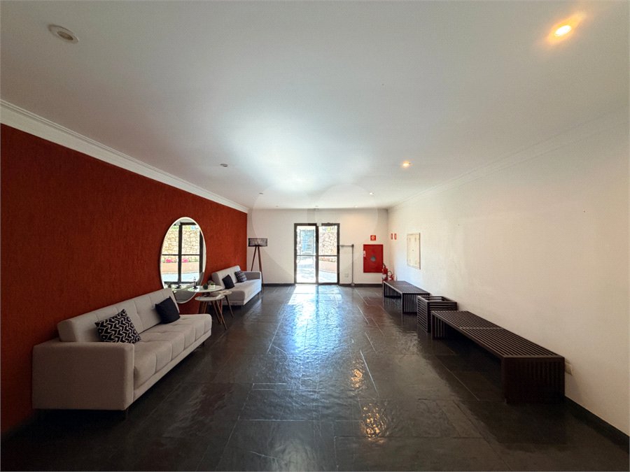 Apartamento à venda com 3 quartos, sendo 1 suíte, em Alto da Boa Vista, São Paulo, SP