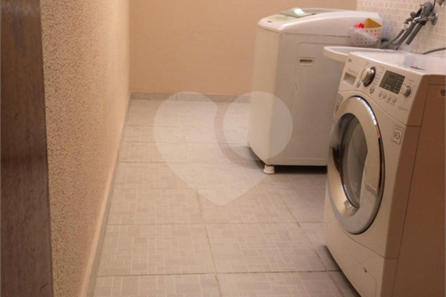 Sobrado à venda com 2 quartos, sendo 1 suíte, em Morumbi, São Paulo, SP