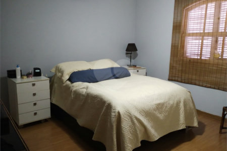 Casa de Vila à venda com 3 suítes em Jardim Londrina, São Paulo, SP