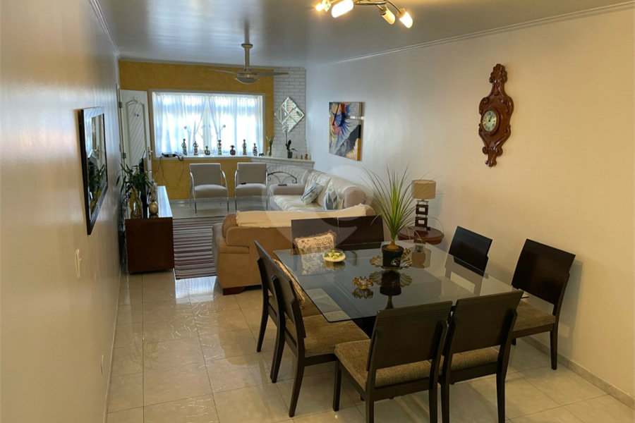 Sobrado à venda com 3 quartos, sendo 1 suíte, em Vila Paiva, São Paulo, SP
