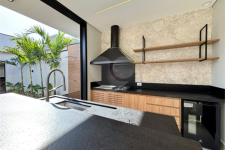 Casa à venda com 3 suítes no condomínio Residencial Dona Maria Candida, Indaiatuba - SP