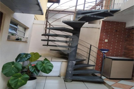 Sobrado à venda com 3 quartos, sendo 2 suítes, em Jardim Santa Emília, São Paulo, SP