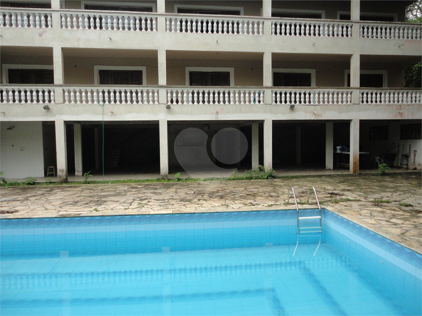 Sobrado à venda com 9 quartos, sendo 7 suítes,  em Parque Morumbi, Mogi das Cruzes, SP