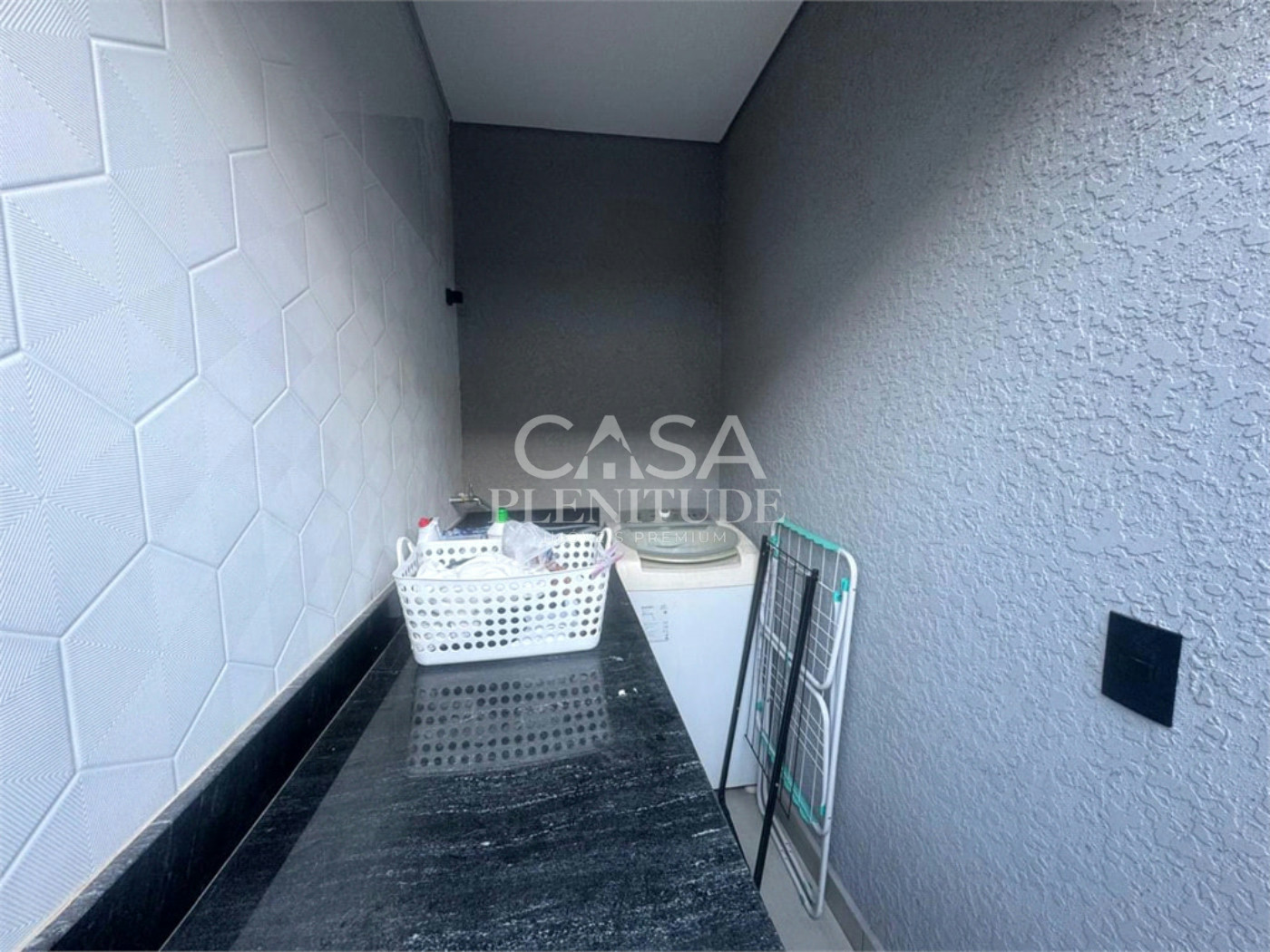 Casa em condomínio à venda com 3 quartos, sendo 1 suíte, em Wanel Ville, Sorocaba, SP
