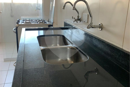 Apartamento à venda com 3 quartos, sendo 1 suíte, em Vila Clementino, São Paulo, SP