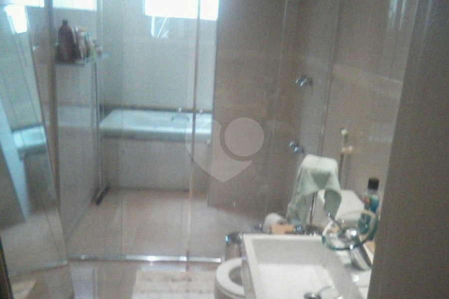 Sobrado à venda com 5 quartos, sendo 1 suíte, em Imirim, São Paulo, SP